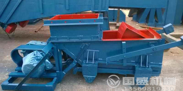 白芨粉K型往復式給料機